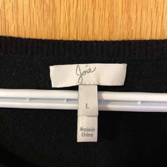 Long uneven hem sweater - Picture 2 of 3